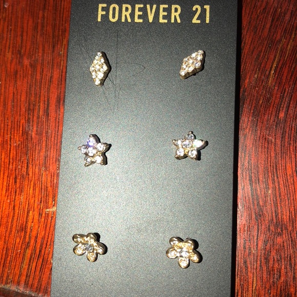 Forever 21 Jewelry - Forever 21 earrings